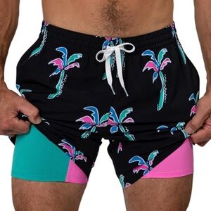 Chubbies Swim Trunks Mens Small 4” Inseam Black Palm Havana Shorts Boxer Liner